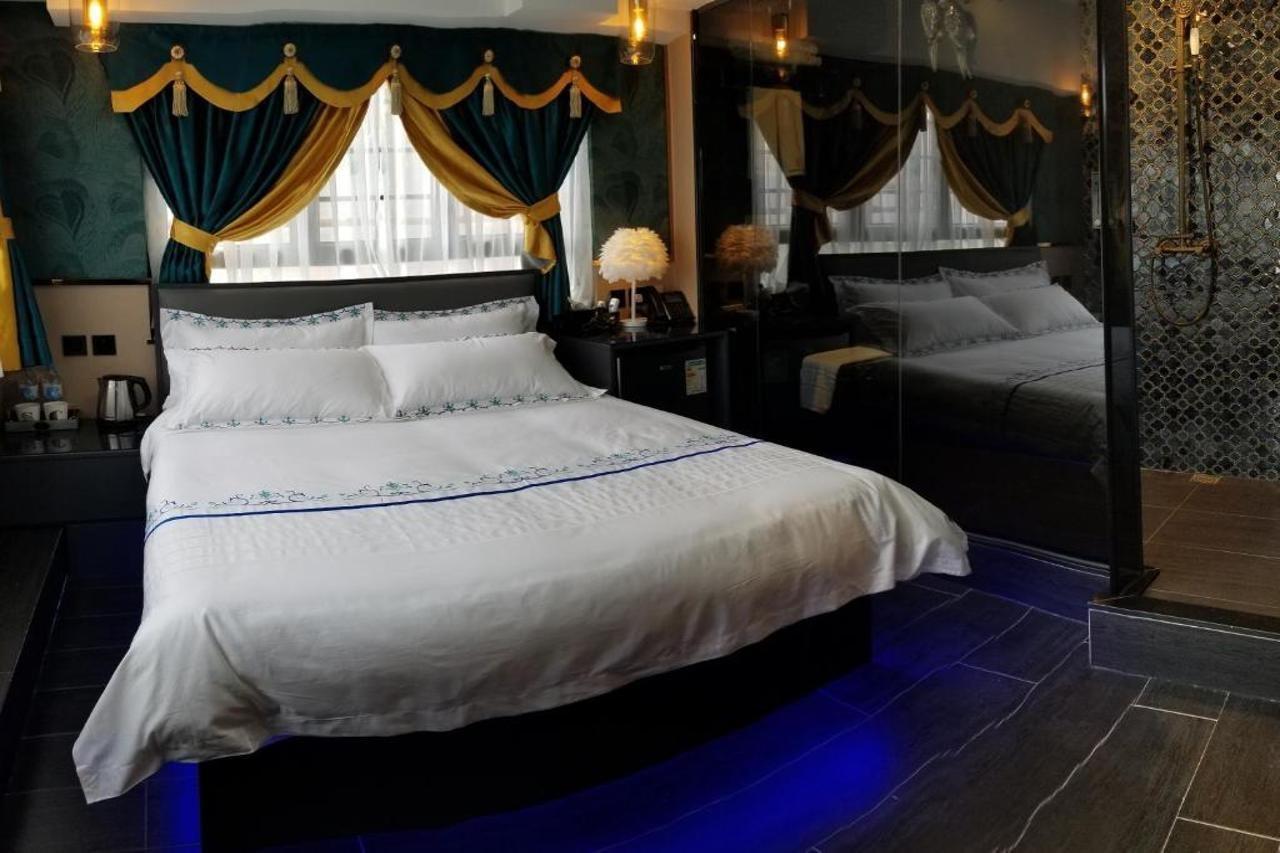 Star City Hotel Хонконг Екстериор снимка