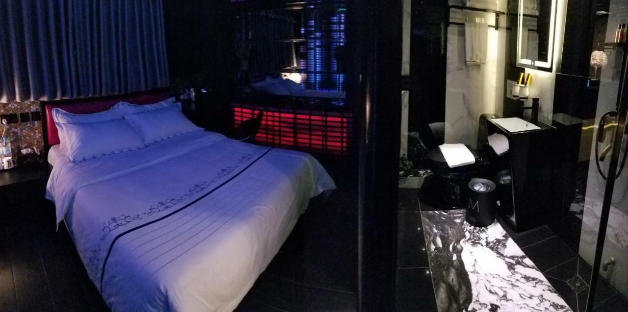 Star City Hotel Хонконг Екстериор снимка