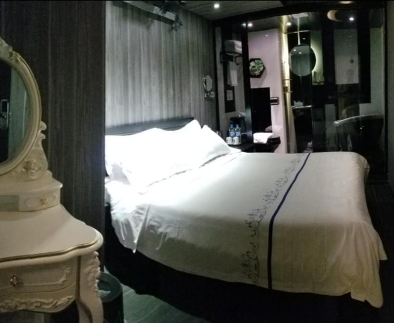 Star City Hotel Хонконг Екстериор снимка